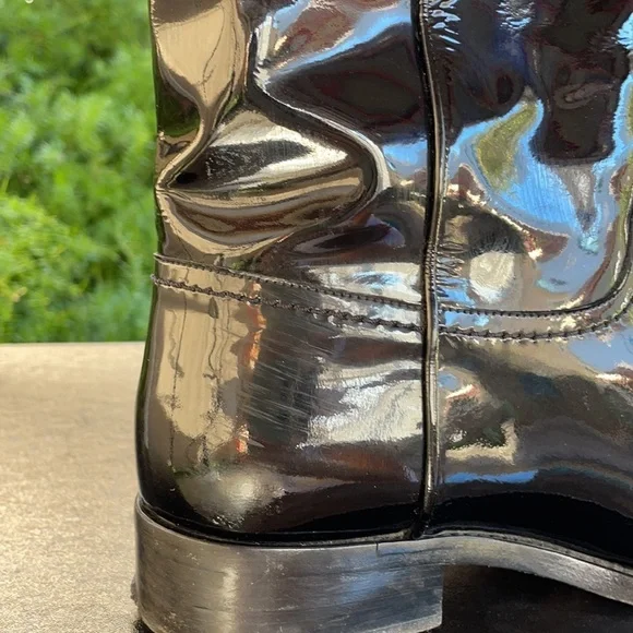SOLD!!!! Authentic Chanel Interlocking CC Patent Leather Boots Size 37 C - Picture 12 of 15